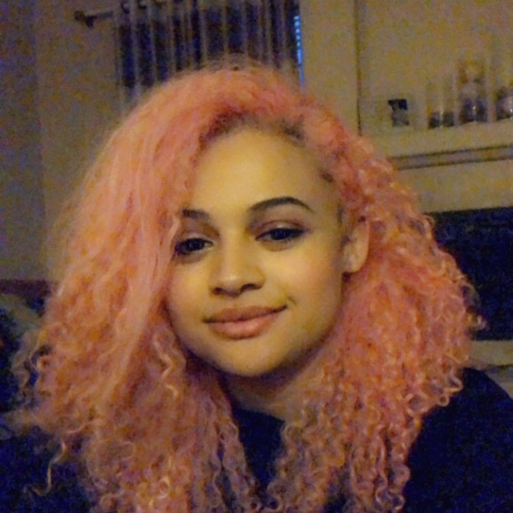 Meet your Posher, Vanessa